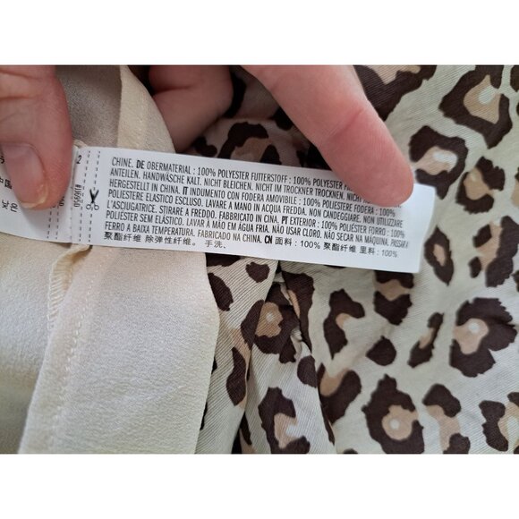 La Ven Babydoll Leopard Print Dress With Ruffle Sleeves & Tie Back Size S NEW - Picture 11 of 12